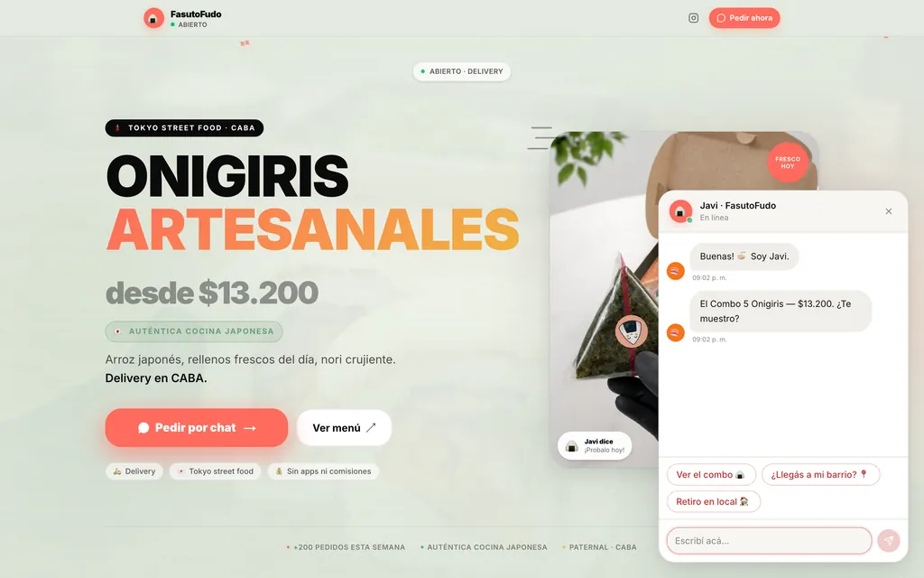 El chat de pedidos abierto, ofreciendo el combo y el chequeo de zona